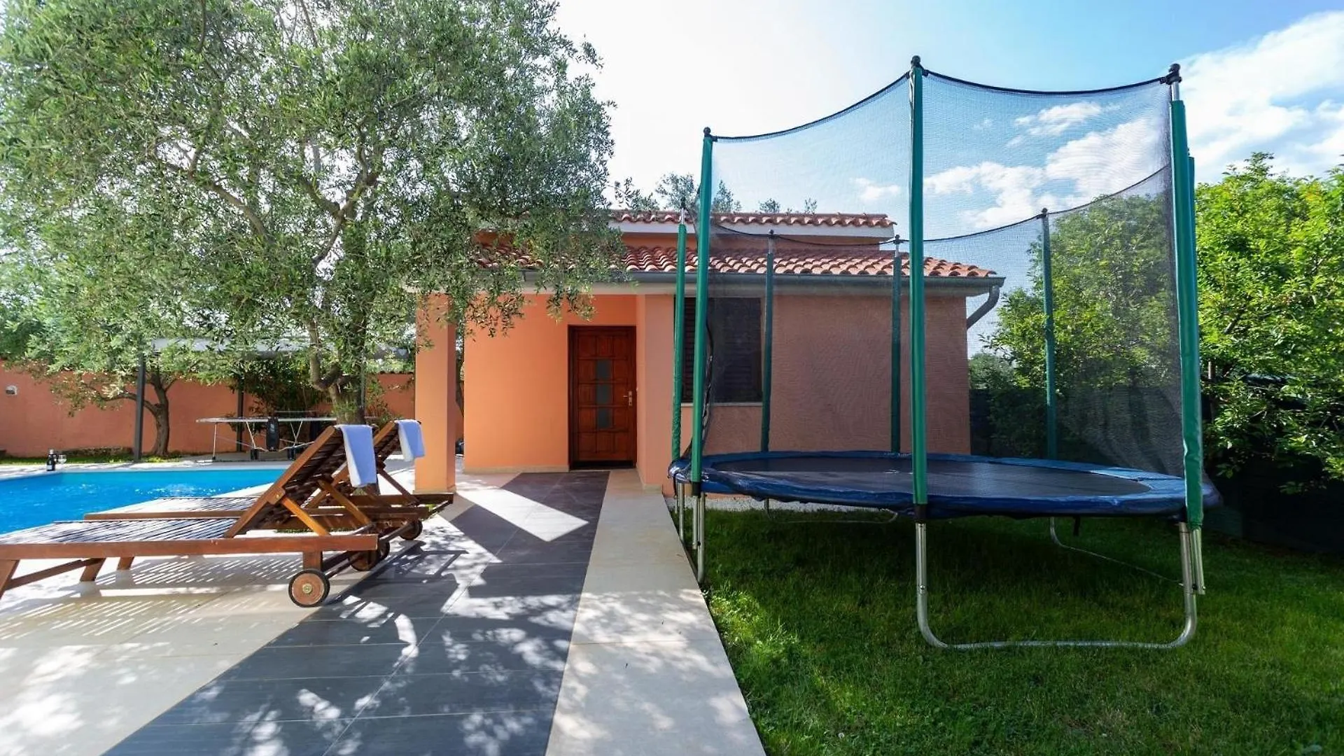 Ferienhaus Mit Privatpool Fuer 10 Personen Ca 210 Qm In Peruski, Istrien Bucht Von Rasa 0*,  克罗地亚